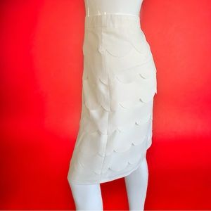 ZAC & RACHEL WHITE SCALLOPED TIERED PENCIL SKIRT. WOMEN’S SIZE 10